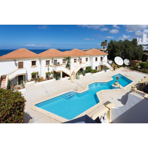 Cosy vibes with pool, ocean view near Aqualand, Wifi, Netflix, Free parking, 2 pools access