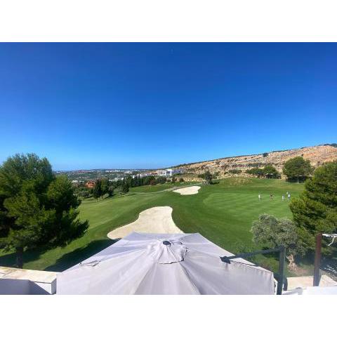 Dona Julia Golf - Penthouse Apartment