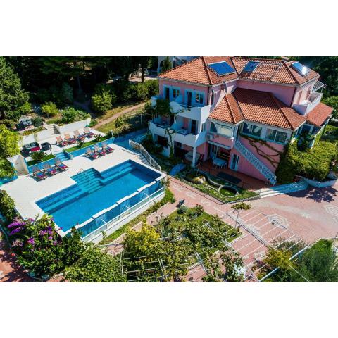 Family friendly apartments with a swimming pool Mlini, Dubrovnik - 10269