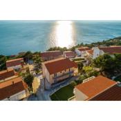 Family friendly apartments with a swimming pool Stanici, Omis - 18676