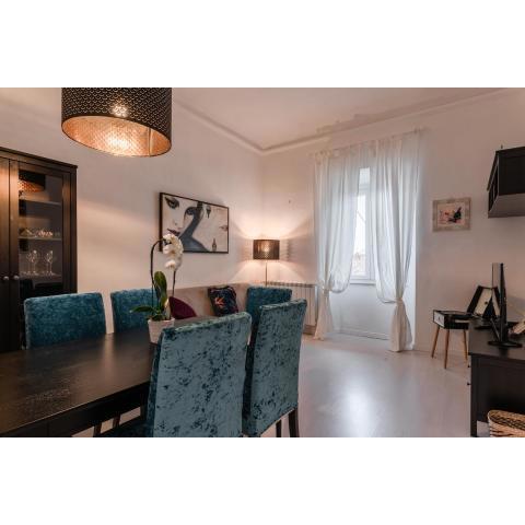 Gallery Art Apartment in San Frediano