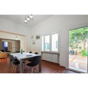 ✦ GARDEN HOUSE IN CENTRO - FREE PARKING ✦