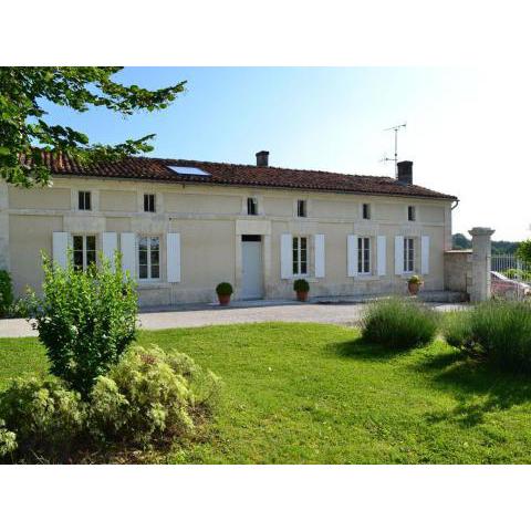 Gîte Lignières-Ambleville-Lignières-Sonneville, 3 pièces, 4 personnes - FR-1-653-30