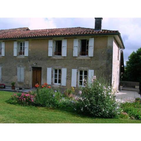 Gîte Vaux-Lavalette, 5 pièces, 8 personnes - FR-1-653-69