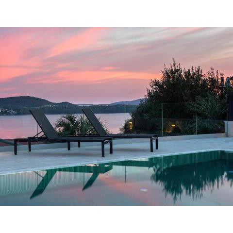 Holiday home Kraji Seget Donji-Trogir