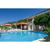 Holiday Villa Perna