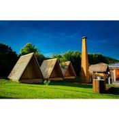 Hostel & Glamping Lana Haus