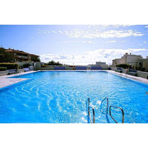 Inviting 1-Bed Apartment in Poris with 3 Pools