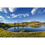 Las Colinas Golf & Country Club Residences