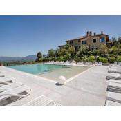 Lovely Apartment in Passaggio di Bettona with Pool