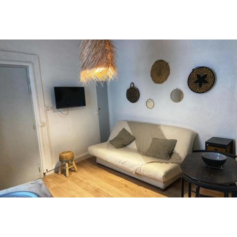 Lovely studio of 24 m located in Avignon