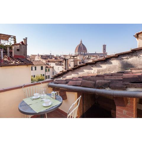 Lovenest with terrace Duomo View