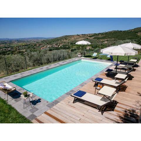 Luxurious Villa in Cortona Tuscany with bubble bath