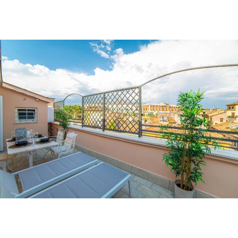 Luxury Top Floor in Trastevere