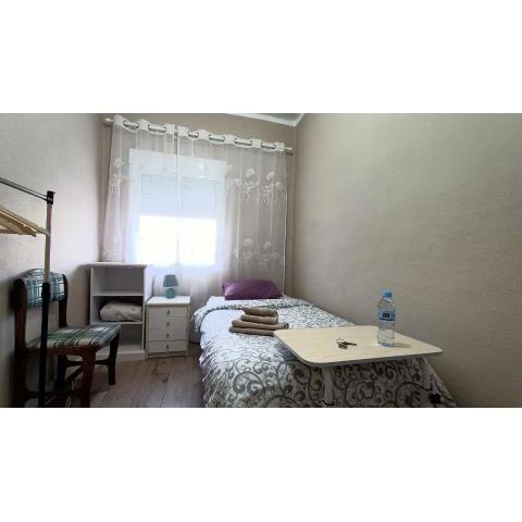 Maria Apartment en Calle Reyes Miguel