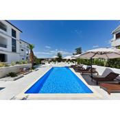 Mediterraneo Garden Apartments