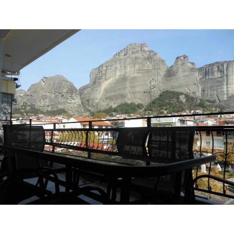 Meteora Panorama at the city Center