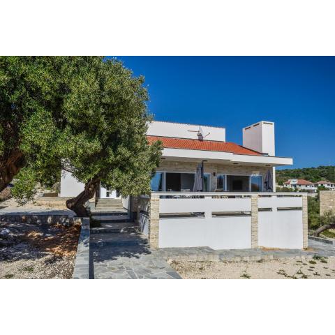 Moderner Bungalow mit Meerblick