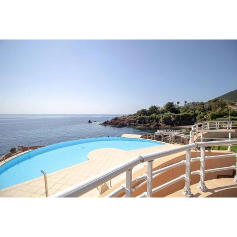 NICE 51 m with TERRACE-POOL and SEA VIEW