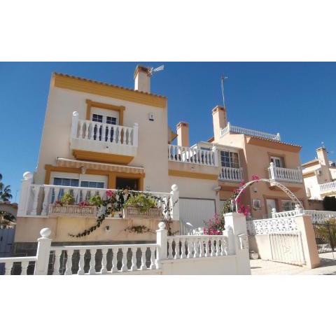 Nice home in Orihuela Costa with 3 Bedrooms, WiFi and Outdoor swimming pool