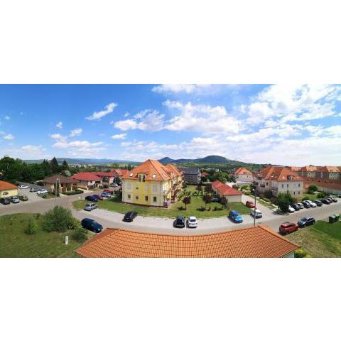 Orsika HillTop Apartman