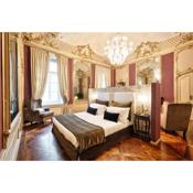 Palazzo Del Carretto-Art Apartments and Guesthouse