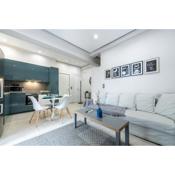 Phaedrus Living: City Center Luxury Flat Iofontos