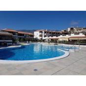 Playa del Duque in 1st sea line directly on the beach, heated pool, Wifi, balcony