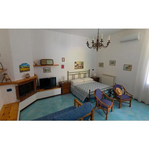 Ponza Holiday Homes - Santa Maria