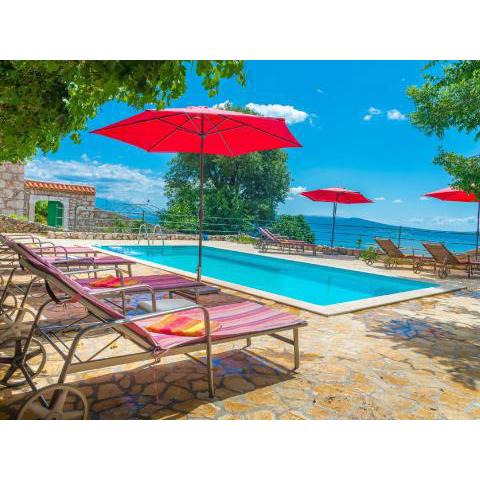 Quaint Villa in Crikvenica with Pool