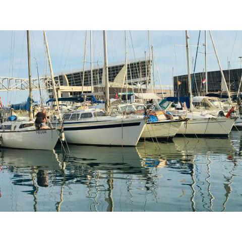 Sleep & Boats Barcelona City