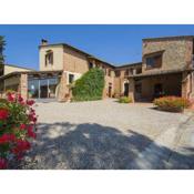 Stone Farmhouse in Castelfiorentino with Swimming Pool