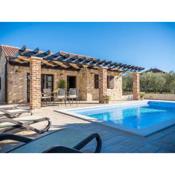 Stone Villa Petit Rustica with pool