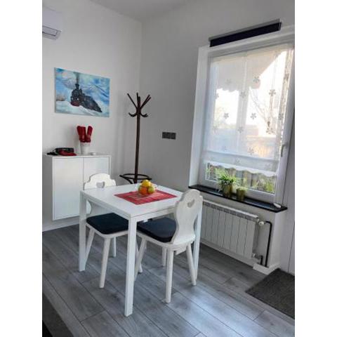 Studio Apartman Lora