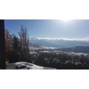 Studio avec vue panoramique sur la montagne