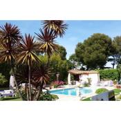 Studio dans villa de charme, piscine, proche plage