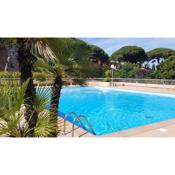 Studio proche port et plages, piscine