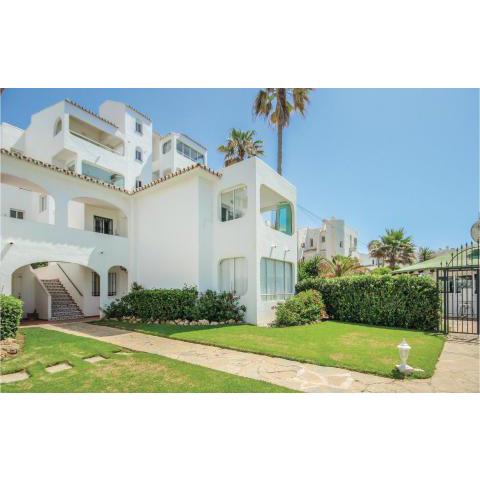 Stunning apartment in Riviera del Sol with 2 Bedrooms, WiFi and Outdoor swimming pool