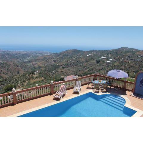 Stunning home in Torrox with 5 Bedrooms and Outdoor swimming pool