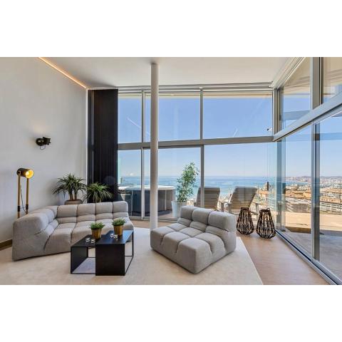 Stunning luxurious penthouse with panoramic views.