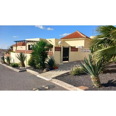 Sunny Panorama Seasight Bungalow Lomas, beach 5 min