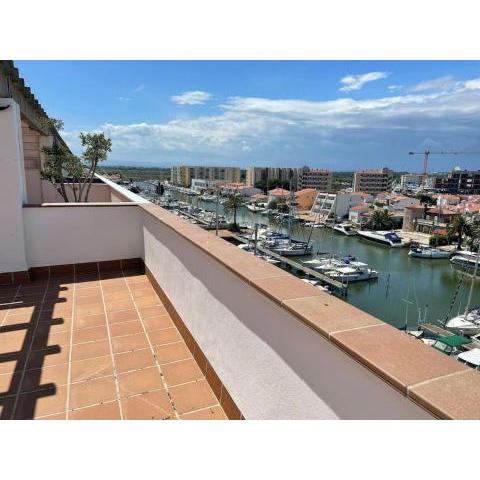 Superbe appartement avec roof top et piscine