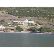 Tholos Bay Suites