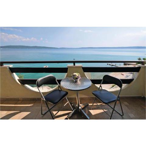 Two-Bedroom Apartment Kastel Kambelovac with Sea View 02