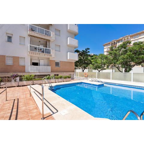 Urban nest with pool in Fuengirola - Ref 216