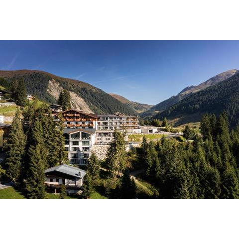 Ursprungs Panorama Hotel Königsleiten