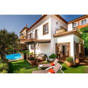 VILLA BELLA VITA WITH HEATED POOL, Luxury Holidays in Tenerife