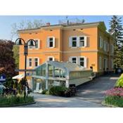 Villa Clar im Park