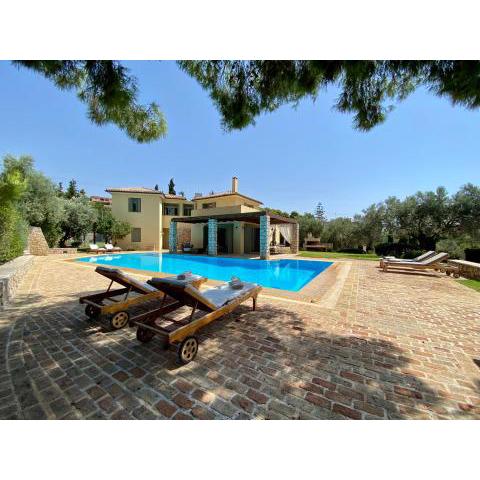 Villa Diotima (with swimming pool) 50m from sea