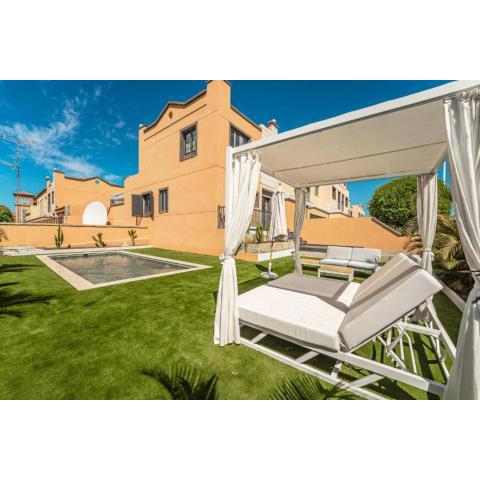 VILLA DREAM CALETA PRIVATE POOL, 200M TO THE BEACH